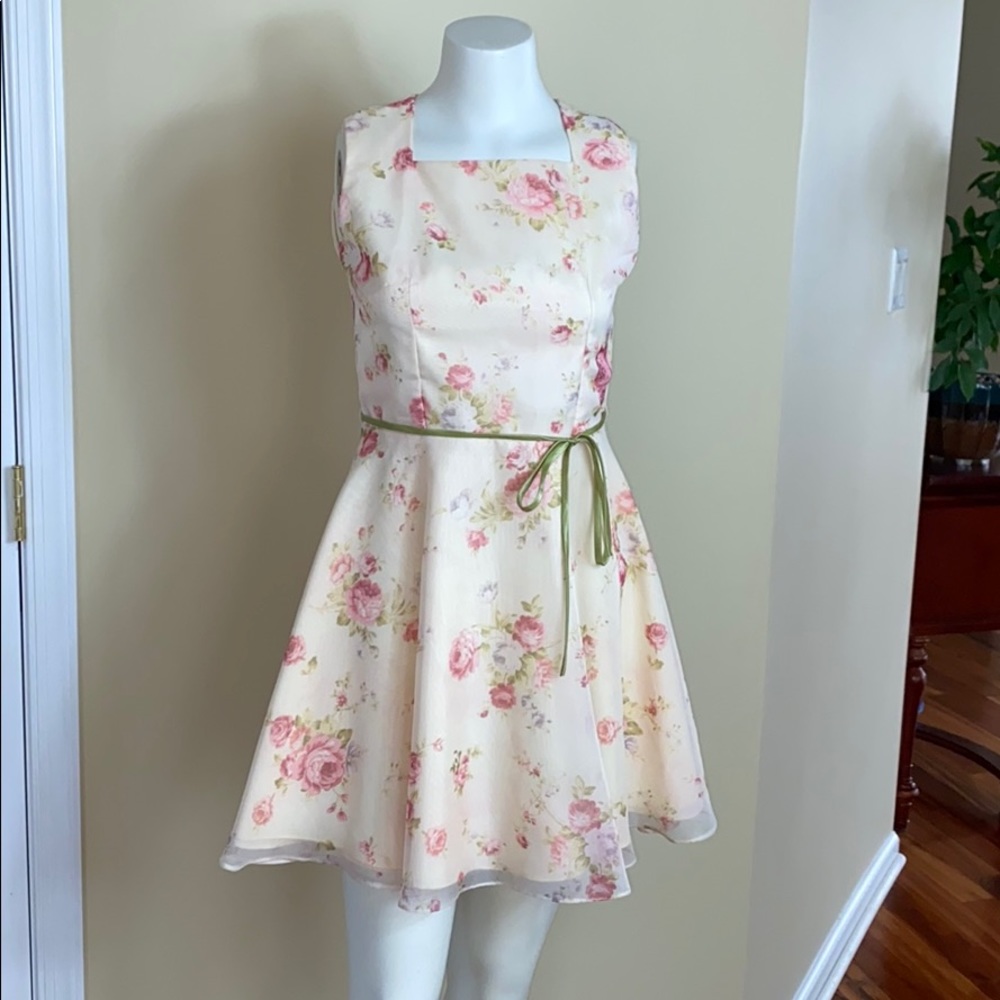Mav Studio dress  square collar petite size medium